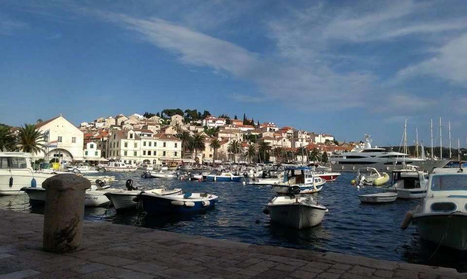 Liza'S Downtown Apartment Hvar Town Eksteriør billede